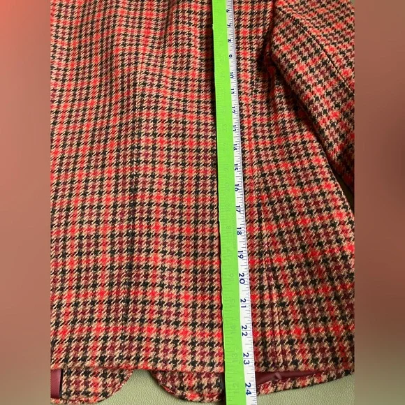 Red Houndstooth Blazer Wool Blend Crest Buttons Fully Lined Size 4 Talbots - Picture 9 of 10